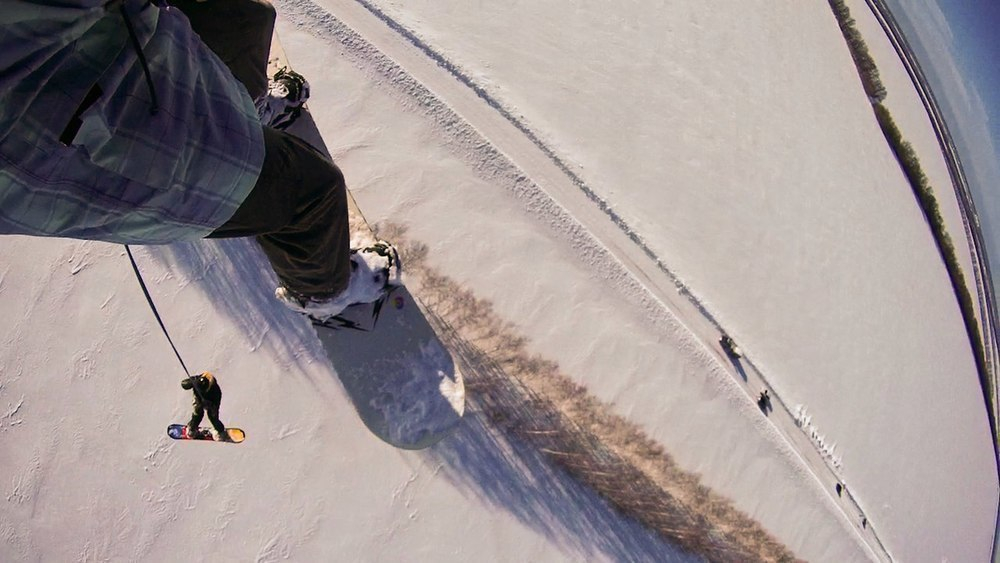 Тамбовские сноубордисты совместили катание по снегу и полет на воздушном шаре