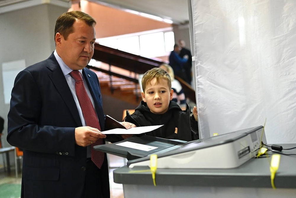 Максим Егоров проголосовал на выборах в Тамбовской области с самого утра