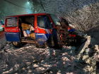 В Кирсановском районе микроавтобус въехал в столб