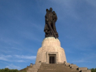 70 лет исполнилось знаменитому монументу воину-освободителю