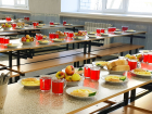 16 школ региона испытывают трудности с бесплатным горячим питанием для школьников