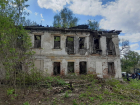 Руины усадьбы Плевако в Староюрьевском районе очистили от мусора