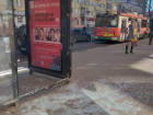 В Тамбове вандалы разбили остановку на Советской 