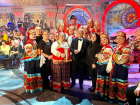 Депутат Тамбовской областной Думы сыграла на баяне для Леонида Якубовича на «Поле чудес»
