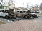 Пять автомобилей сгорели в центре Тамбова рано утром
