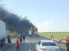 Сгоревшая фура на трассе стала причиной десятикилометровой пробки