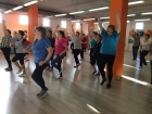 В Тамбове проводят бесплатные занятия по фитнесу и танцам для пенсионеров