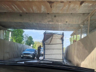 Под «мостом глупости» в Тамбове не прошёл очередной грузовик 