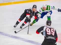 ХК «Тамбов» продолжил победную серию в матче с «Торосом» 