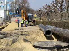 Закрытый ремонтом сетей участок Набережной обещают открыть в конце мая