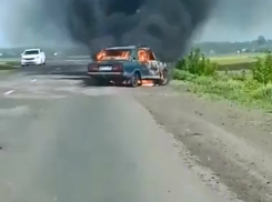 На трассе в Сосновском районе сгорел автомобиль