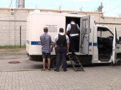 Угрожавший ножом 19-летней девушке преступник задержан в селе Петровское