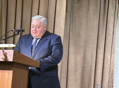 Игорь Захаров переизбран главой Бондарского округа