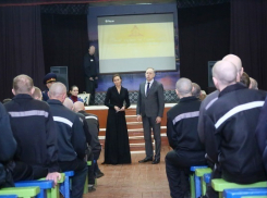 Осужденным Сосновской колонии показали фильм о святителе Луке 