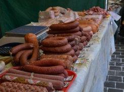 Почти 800 килограмм мясной продукции изъяли с продажи в тамбовских магазинах 