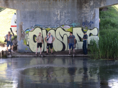 Мужчина упал в реку с моста на Рассказовском шоссе