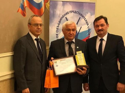 В Минспорте наградили директора тамбовской академии футбола 