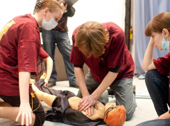 Школьники Тамбовской области участвуют во всероссийской акции оказания первой помощи