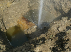 На западе Тамбова опять прорвало водопровод