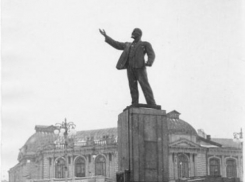 Более 80 лет назад в Тамбове был установлен первый памятник Ленину