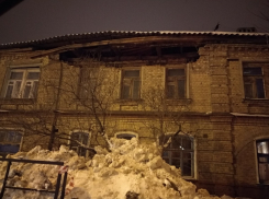 Вопрос проживания жителей дома с вывалившимися кирпичами решен 