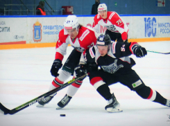 Тамбовские хоккеисты героически победили «нефтяников» из Альметьевска