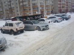 В Тамбове предложили штрафовать водителей, мешающих вывозу мусора