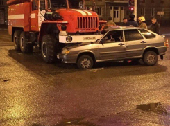 «Жигули» не позволили пожарной машине спасти дом в Донском