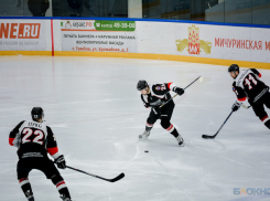  Родной лёд не помог: ХК «Тамбов» проиграл нефтяникам