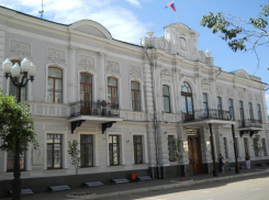 Тамбовская администрация разыскивает собственников сараев на Советской