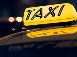 Ударивший пассажира ножом таксист за неоплаченную поездку предстанет перед судом 