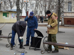 В трёх тамбовских скверах установили новые урны
