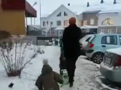 В Тамбове многодетная мать побила своего ребёнка по дороге в детсад