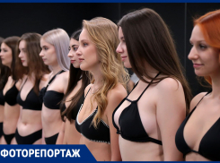 Пятнадцать тамбовчанок вступили в борьбу за корону первой красавицы. Фоторепортаж