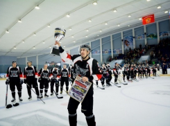 Серебро взяли хоккеисты «Тамбова» на домашнем Кубке губернатора 
