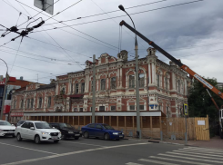 Дом Венедиктова в центре Тамбова начали укрывать кровлей