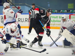 ХК «Тамбов» не смог удержать победу в матче с «Соколом»