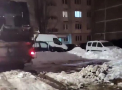 Вывоз мусора в непогоду: регоператор по работе с ТКО просит тамбовчан помочь спецтехнике проехать