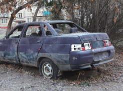 Более ста брошенных машин захламляют дворы и улицы Тамбова