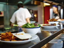 В Тамбовской области рекомендовали прекратить работу общепитов после 23.00