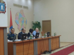 «Прямые» договоры с поставщиками, пожарная безопасность и вывоз мусора – болевые точки на совете по ЖХК 