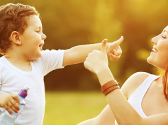 В области вырос размер пособия по уходу за ребенком