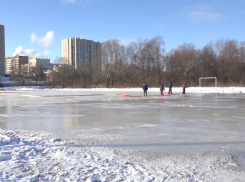 Готовьте коньки: в Тамбове заливают 23 ледовых катка