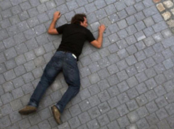 Сорвался с 5-метровой высоты и погиб 28-летний работник агрофирмы 