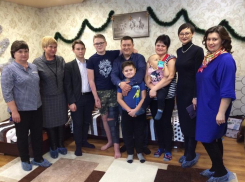 Кирилл Кузнецов, написавший письмо Деду Морозу, получил подарки от губернатора 