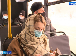 В Тамбове во время «масочного» рейда один из нарушителей чуть не подрался с проверяющими