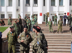    Представители тамбовских казачьих организаций перекрыли доступ к обладминистрации