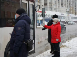 В Тамбове на Чичканова провели рейд по соблюдению масочного режима 