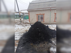 В Мичуринске из канализации достают строительный мусор и кости