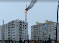 В Бокино внезапно загорелась кабина башенного крана